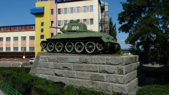Nikitin’s Crew Tank