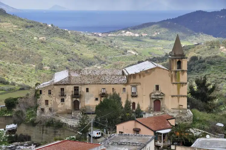 Hotels in San Piero Patti