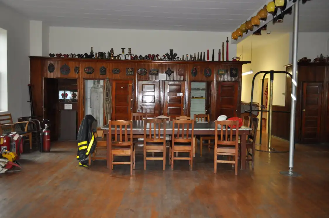 Hotels near Old Firehouse & Police Museum