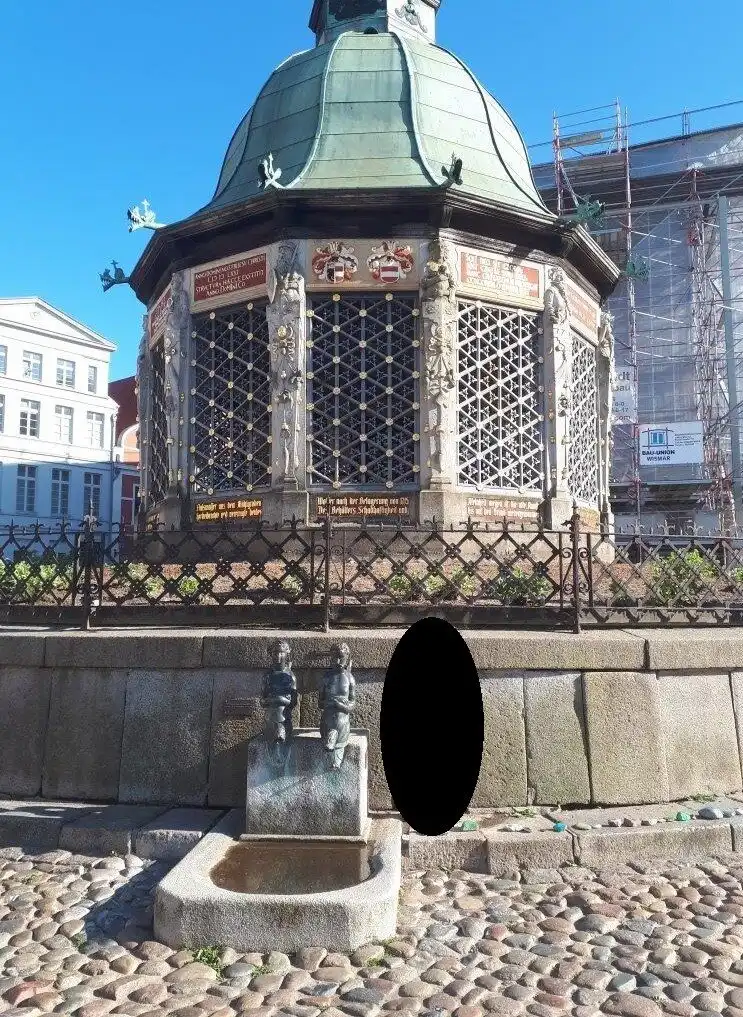 Hotels near Nix und Nixe Skulptur