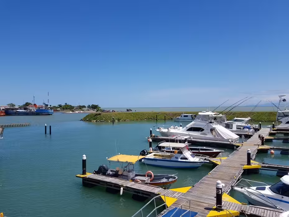 Manus District to Lae Flights