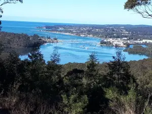 Holmes lookout