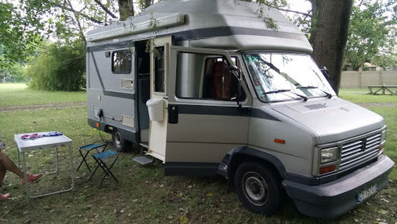 Aire naturelle de Camping Pesson
