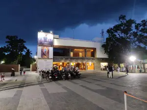 LA Cinemas