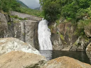 Likhubula Falls (Dziwe la Nkhalamba)