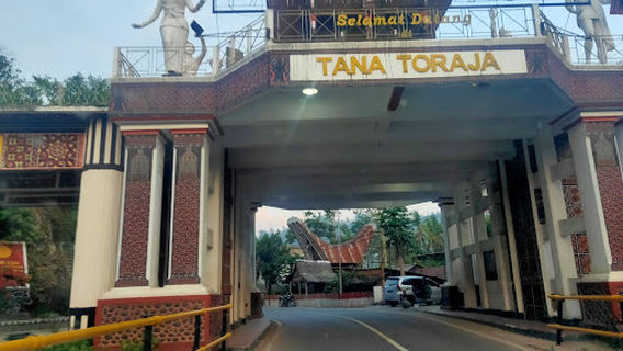 Gapura Selamat Datang Toraja Salubarani