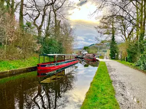 The Horse Drawn Boat Centre