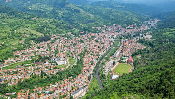 Opasen Zab Shelter and Viewing Platform