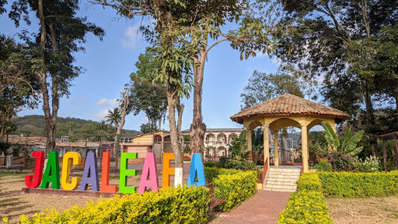 Jacaleapa Central Park