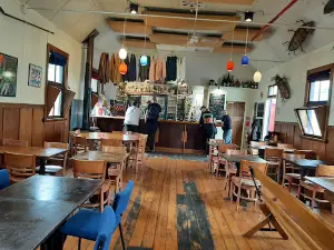 The Free House Pub