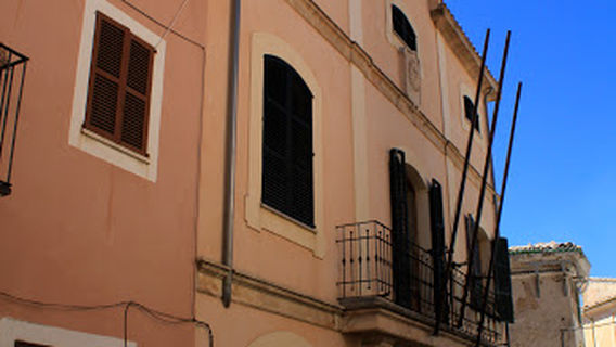 Biblioteca Municipal d'Andratx Jaume Bover