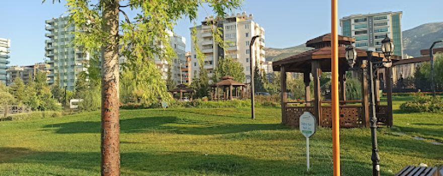 Aliya İzzetbegoviç Parkı