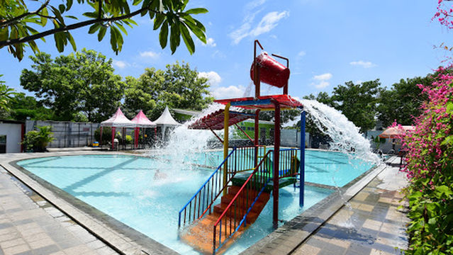 Pandanaran Hills' Swimming Pool