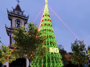 Nhà Thờ Giáo Xứ Hoàng Xá