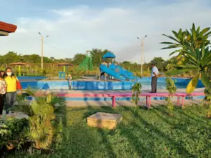 Familia A. C. Sandino Park