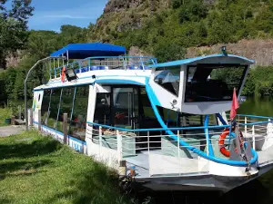 Camping Le Port De Lacombe