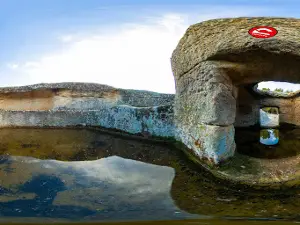 Domus De Janas De S' Acqua Salida - Pranu Efis