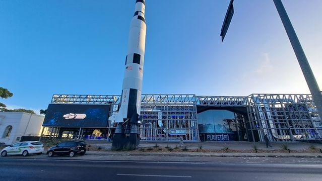 Space Adventure Canela