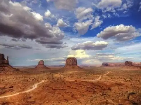 굴반통구트 사막