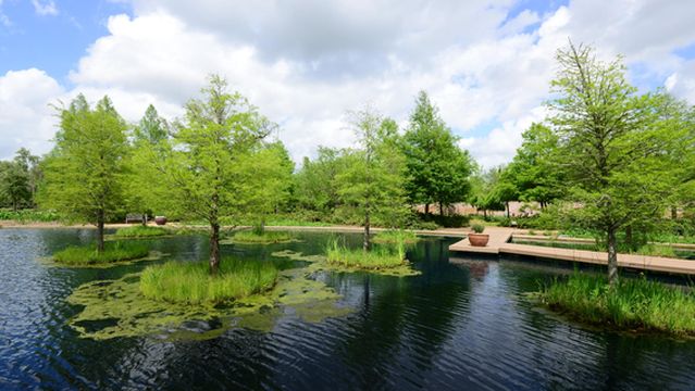 Shangri La Botanical Gardens and Nature Center