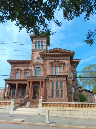 Victoria Mansion