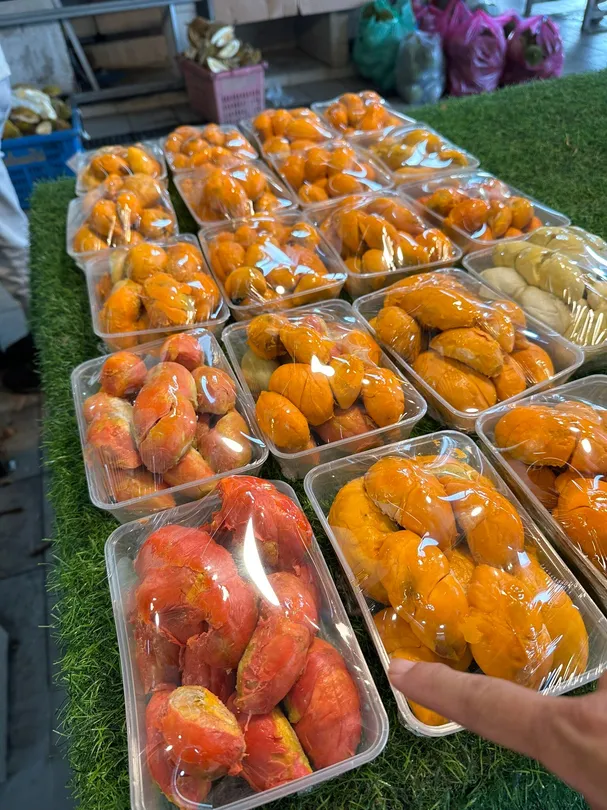 2_Gadong Night Market