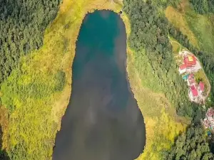 Khecheopalri Lake
