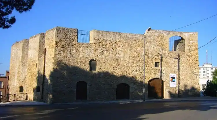 Hotels near Bastion St. James