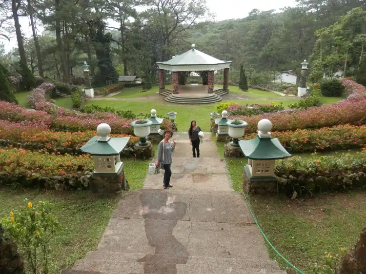 Hotels near Cemetery of Negativism