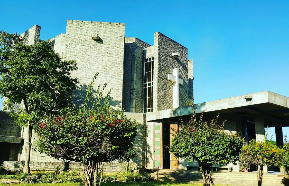 Hotels near Most Holy Trinity Catholic Cathedral