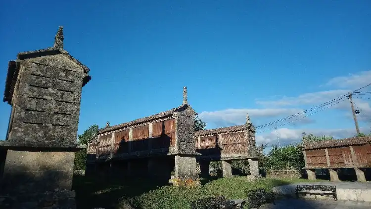 Hôtels à : Dodro