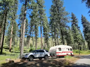 Pine Flats Campground