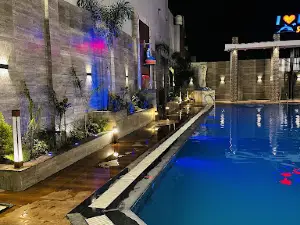 Dolphin Swimming Pool