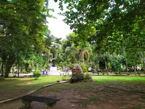 Taman Putri Junjung Buih