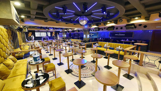 Premium Palazzo night club