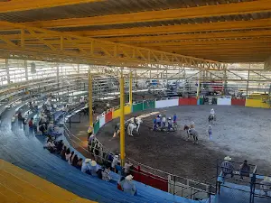 Plaza De Toros "La Dos Caminos"