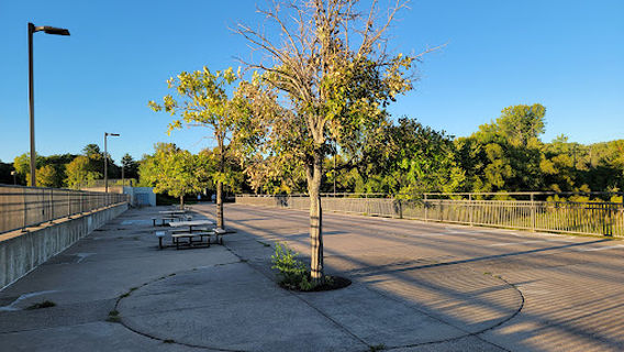 Coon Rapids Dam Visitor Center (Anoka Cty)
