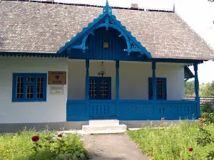 Casa Memorială „Nicolae Labiș”