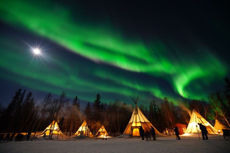 Kalispell to Yellowknife Flights