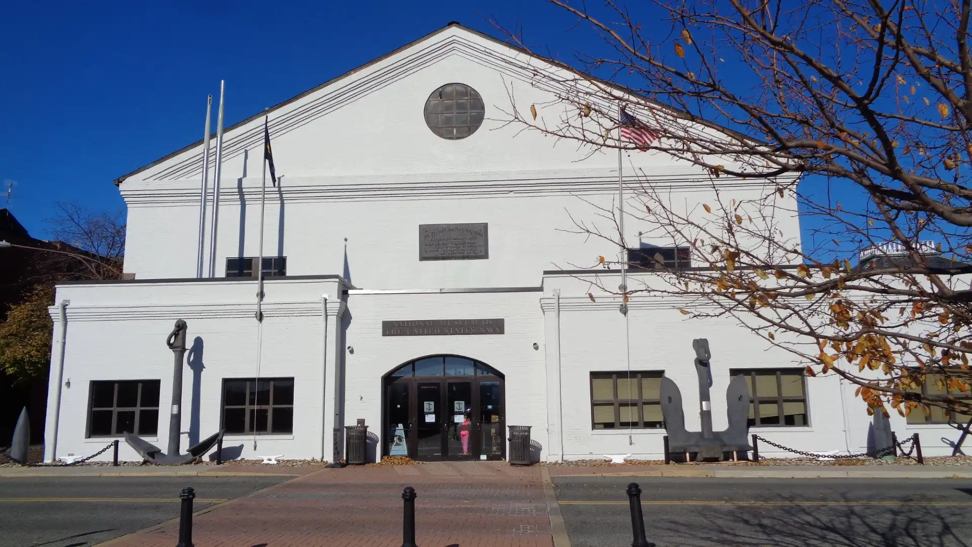 Hotels near National Museum of the United States Navy