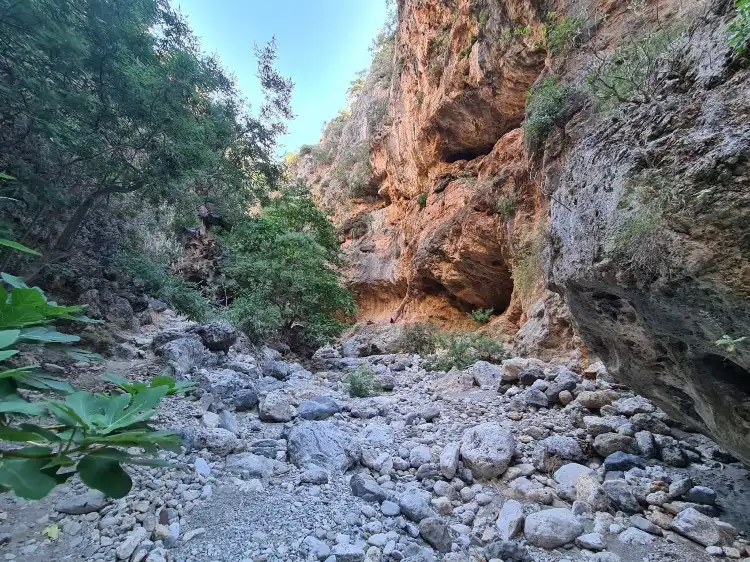 Hotels in Anatolikos Selinos