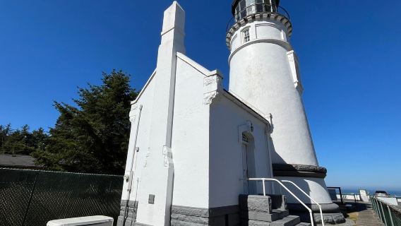 Umpqua River Lighthouse Museum Giftshop & Coastal Visitors Center