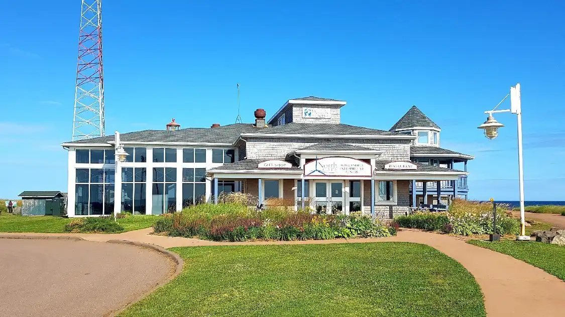 Hotel dekat North Cape Wind Energy Interpretive Centre