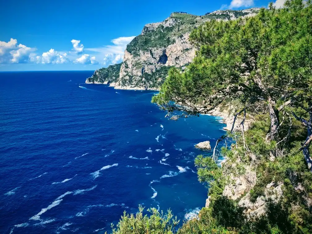 Hotels near Belvedere di Tragara