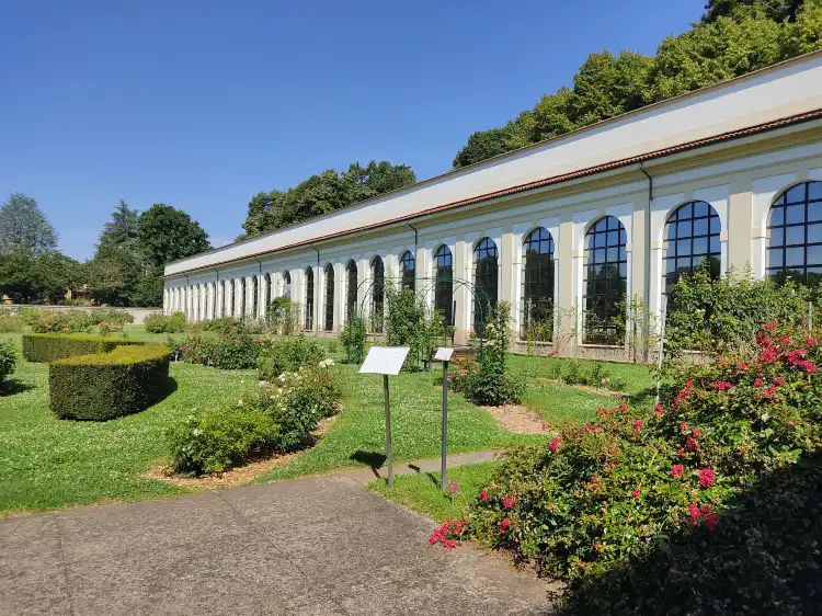 Hotels in der Nähe von Niso Fumagalli Rose Garden