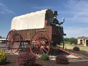 World's Largest Railsplitter Covered Wagon