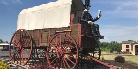World's Largest Railsplitter Covered Wagon