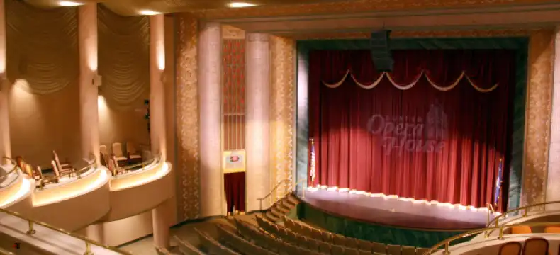 โรงแรมในซัมเทอร์