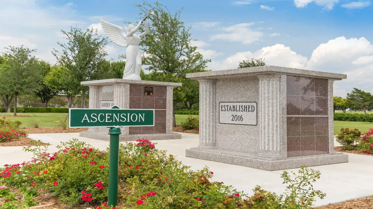 Hotels near Laurel Land Funeral Home & Laurel Land Memorial Park