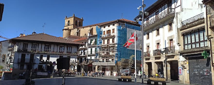 Plaza Done Eztebe